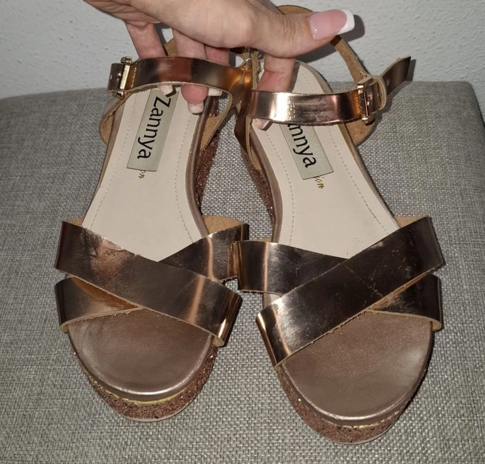 Gouden plateausandalen met glitter limite editie Y2K – photo 3